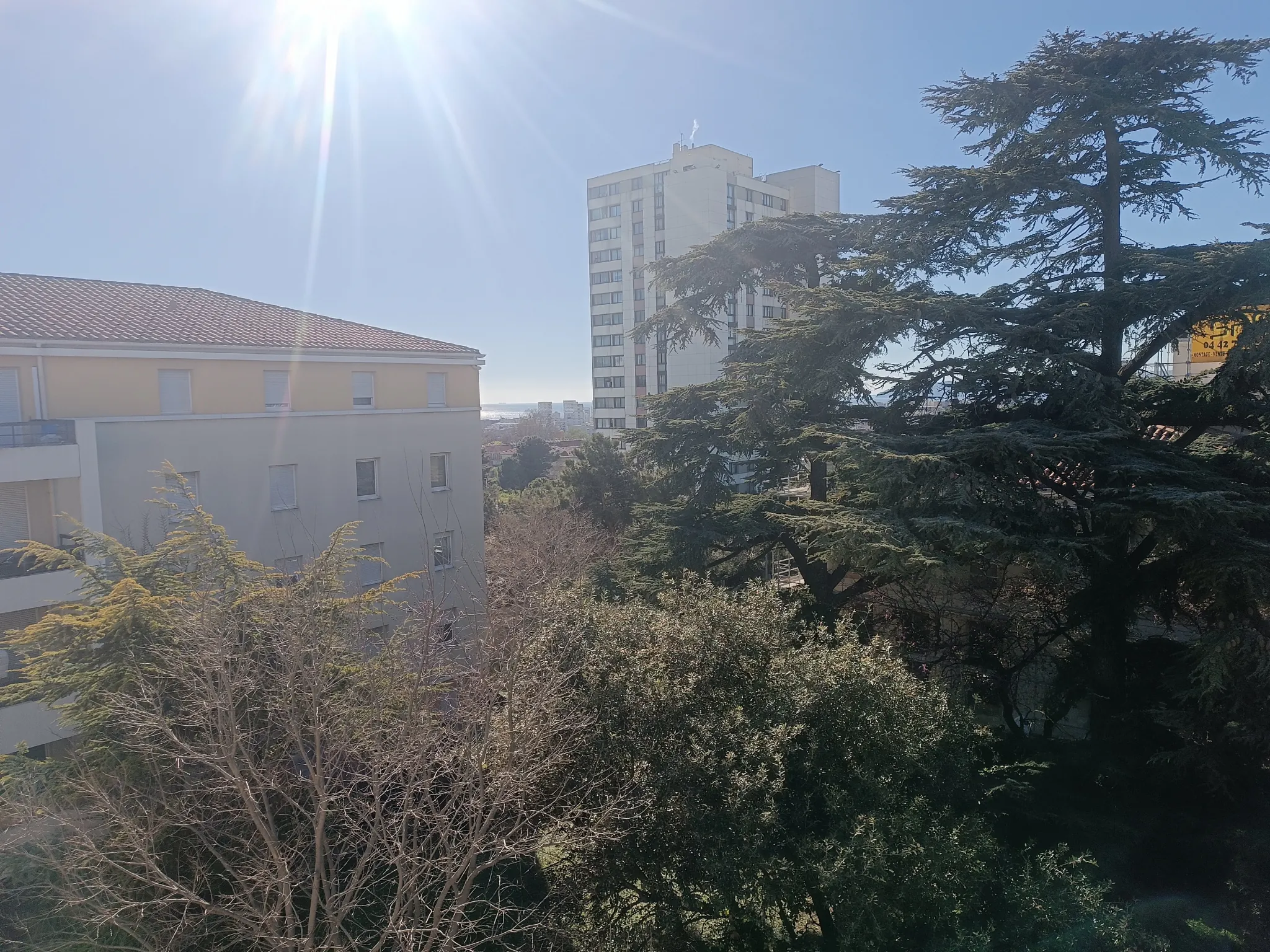 Appartement 2 pièces avec terrasse et box à Marseille 13014 - Investissement locatif 