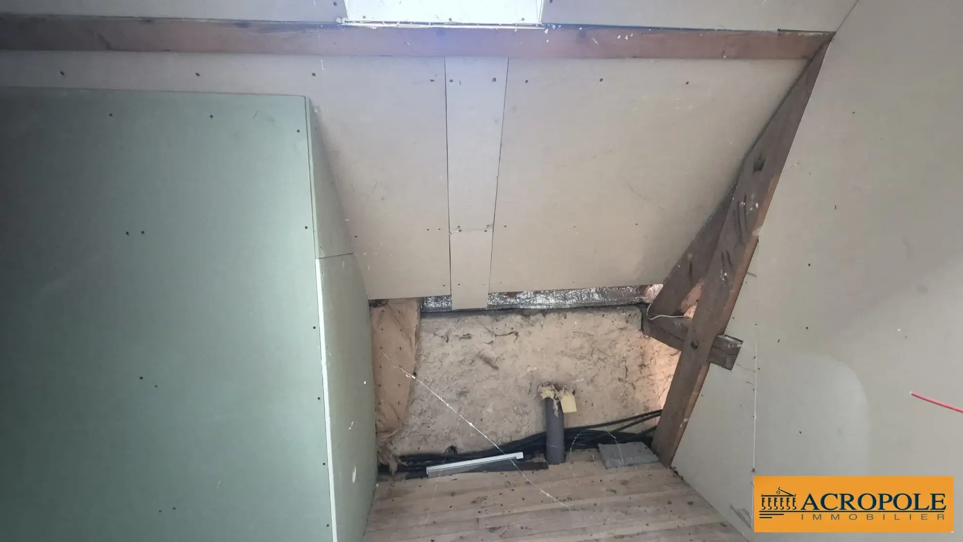 Ferme à rénover de 58 m² avec grand jardin à Argent-sur-Sauldre 