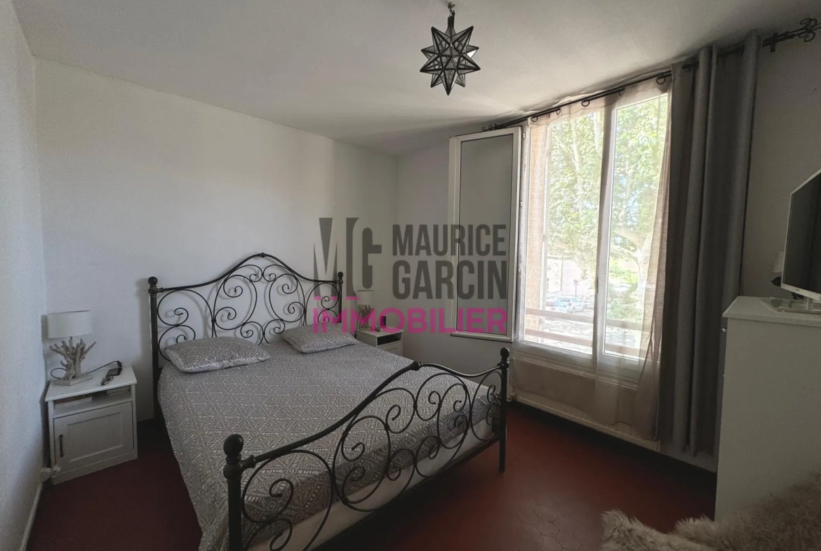Maison à vendre à Montfavet, Avignon – 60 m² avec cour et terrasse 