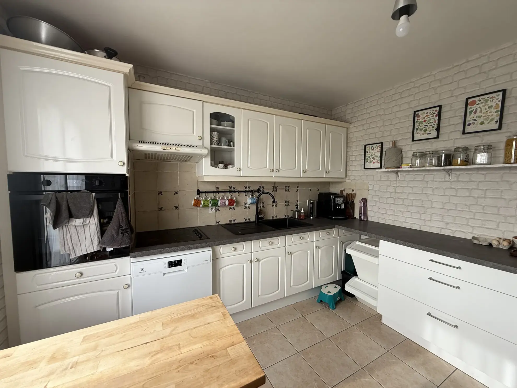 Maison familiale de 109 m² à Saint-Pierre-en-Auge avec terrain arboré 