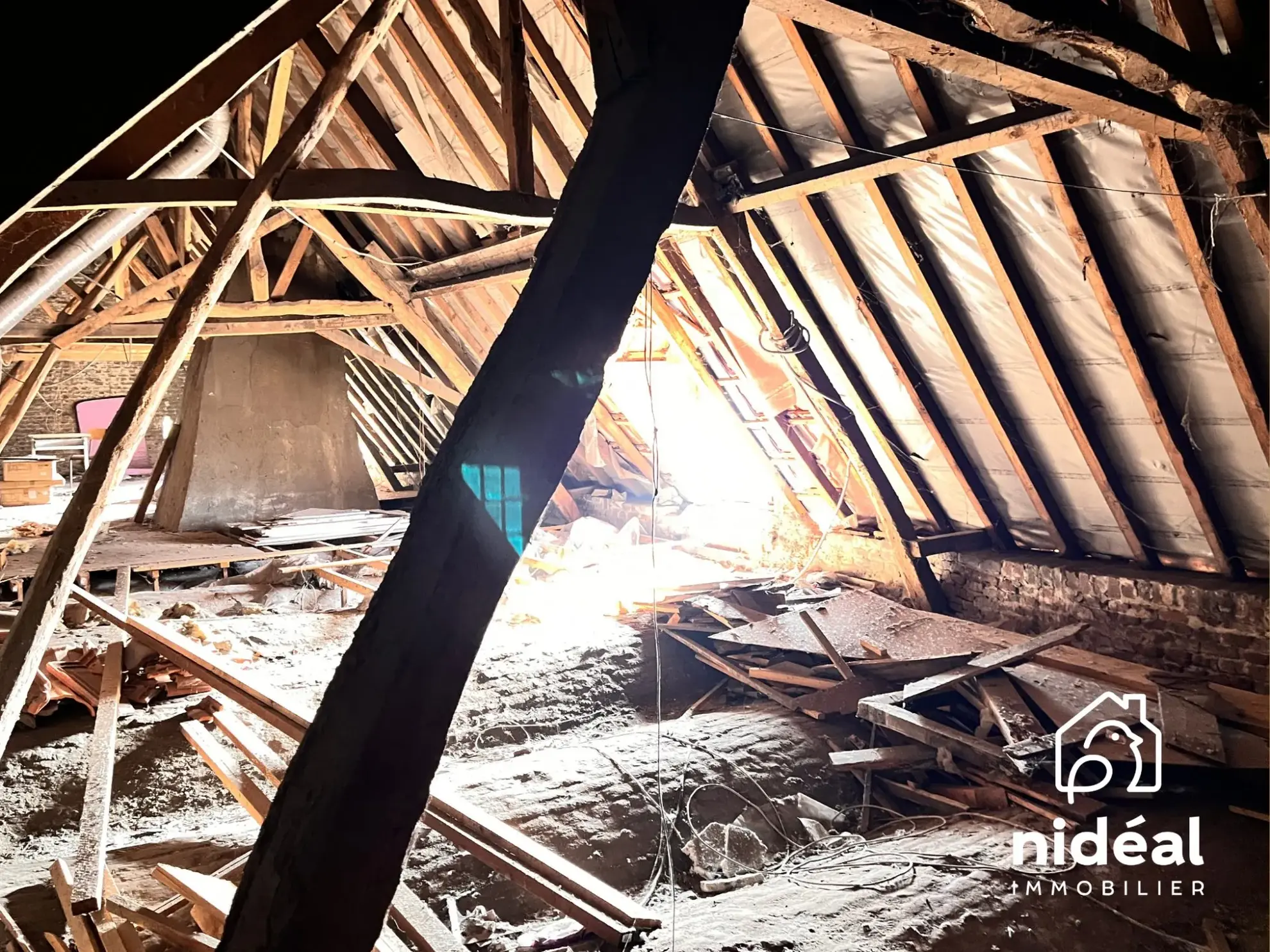 Longère à Raismes avec potentiel d’extension et rénovation, 110 m² habitables 