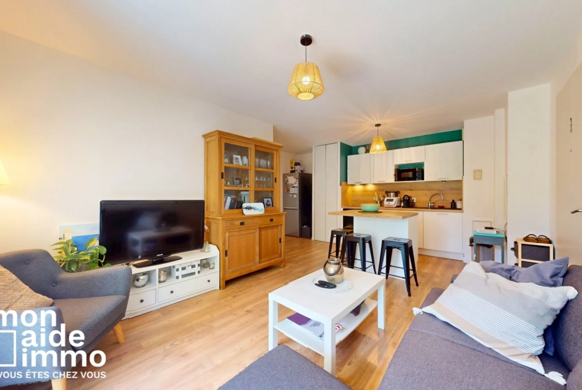 Bel appartement T3 avec jardin privé à Montussan - 57 m² 