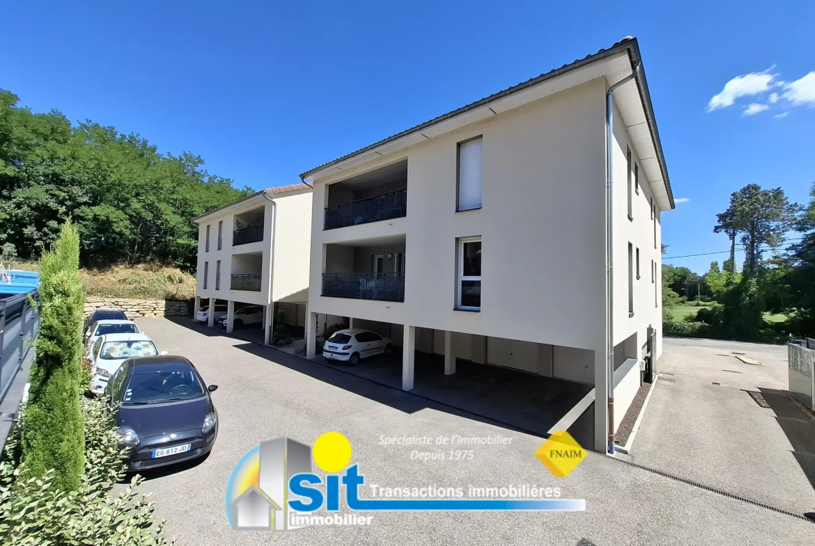 Appartement 3 pièces avec terrasse, garage double et parking privé à Jardin 