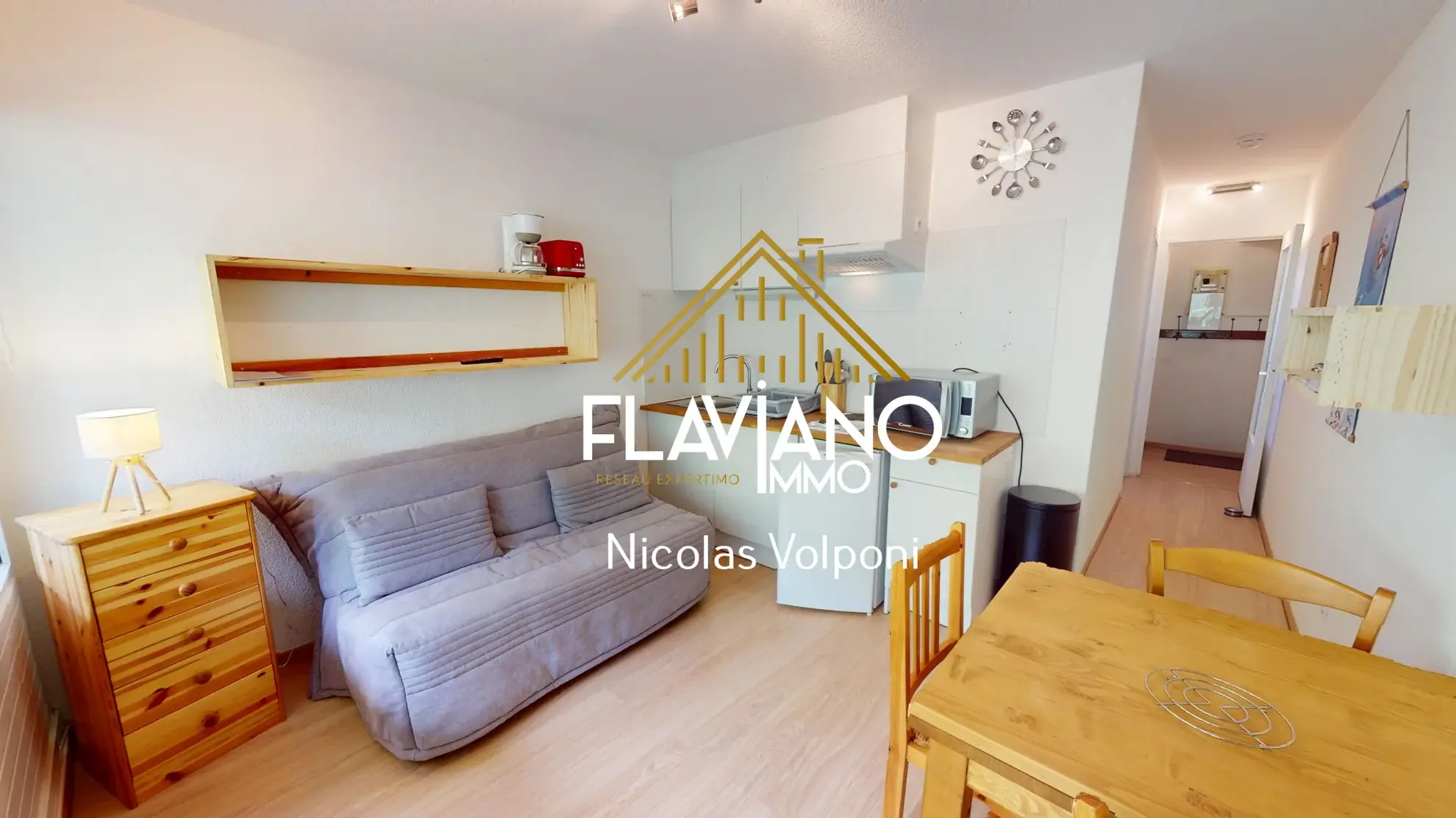 Appartement T2 de 24,50 m² au Le Sauze avec station skiing et parking 