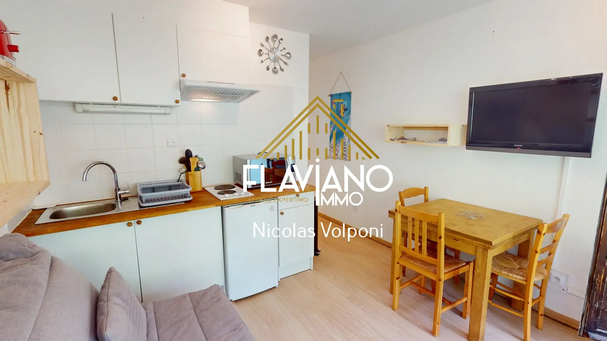 Appartement T2 de 24,50 m² au Le Sauze avec station skiing et parking 