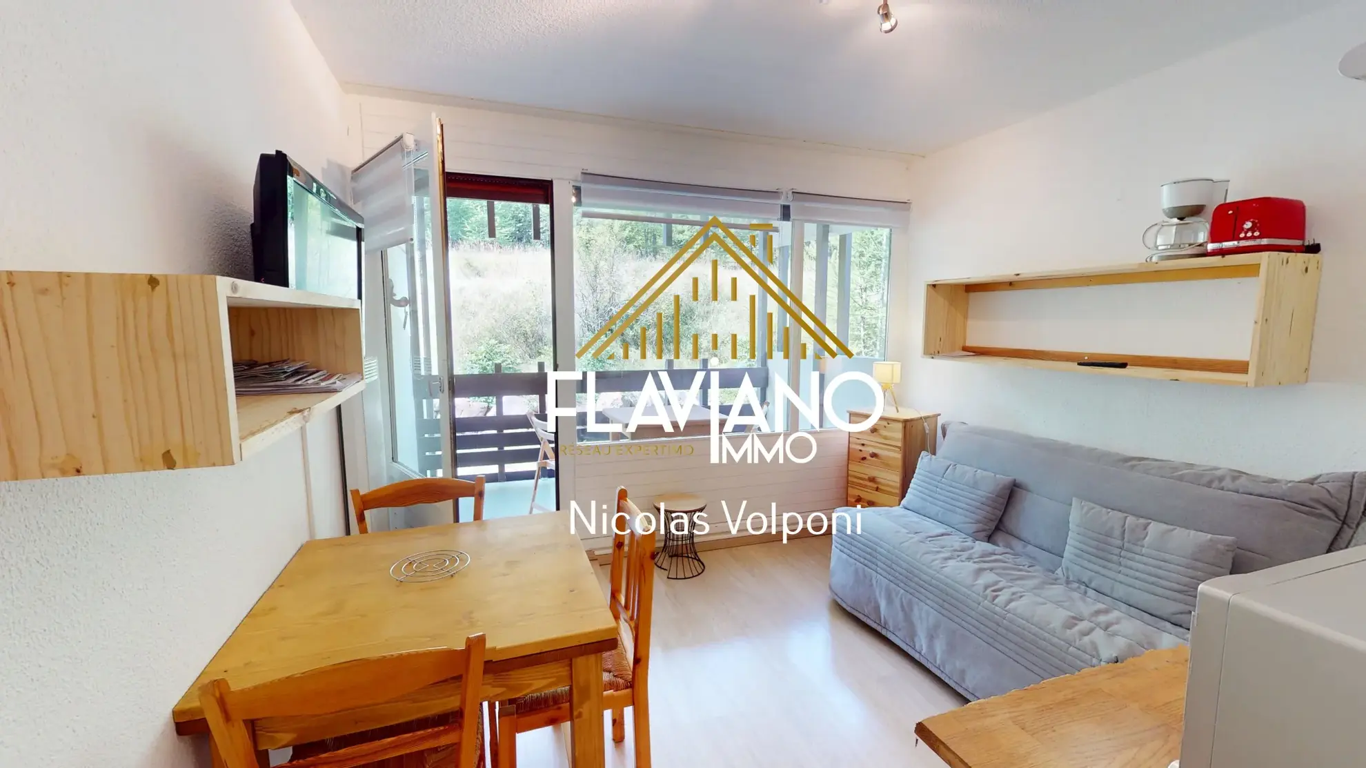 Appartement T2 de 24,50 m² au Le Sauze avec station skiing et parking 