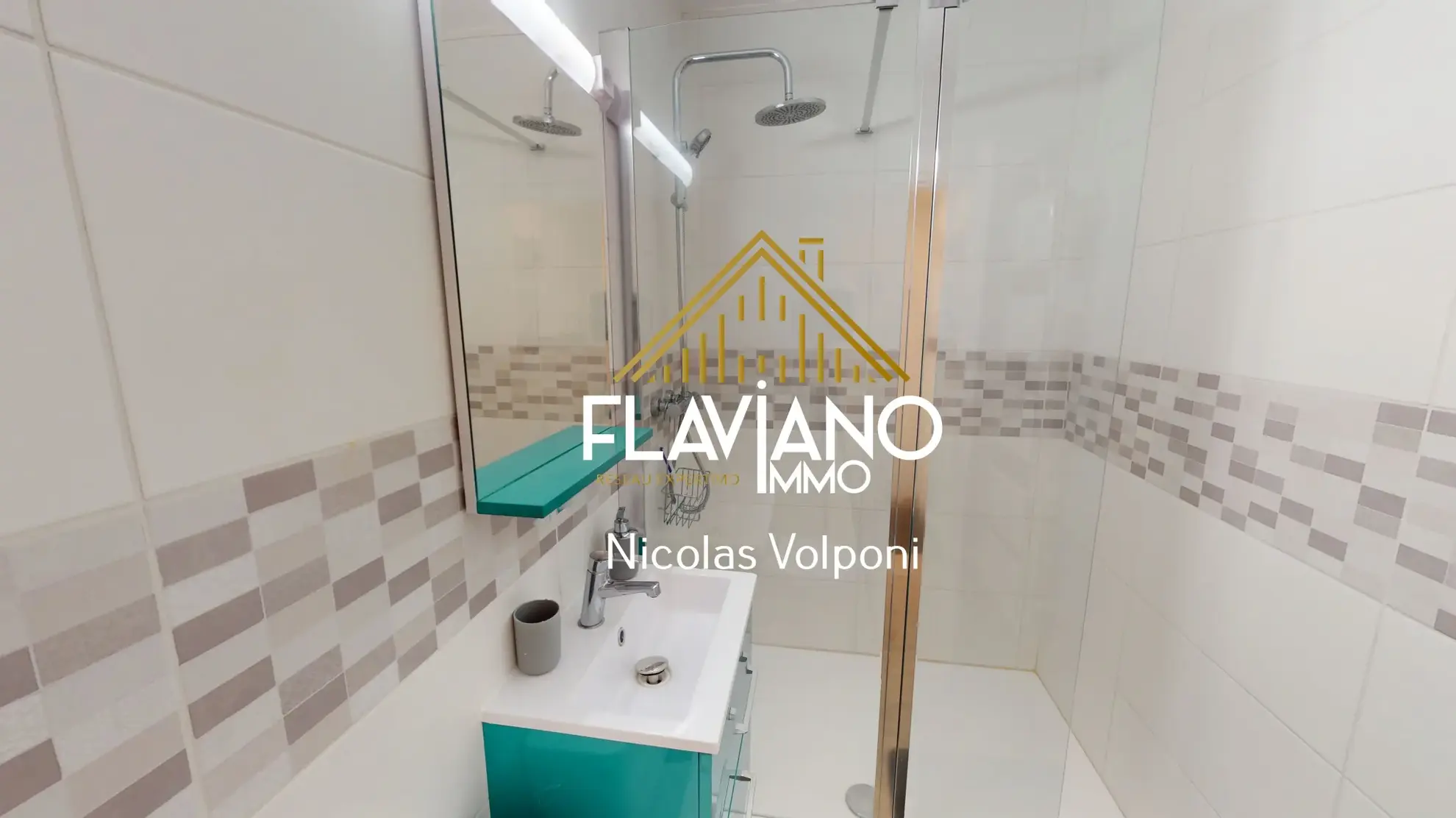 Appartement T2 de 24,50 m² au Le Sauze avec station skiing et parking 