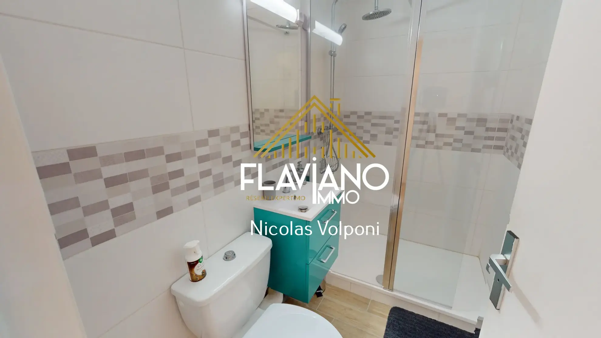 Appartement T2 de 24,50 m² au Le Sauze avec station skiing et parking 