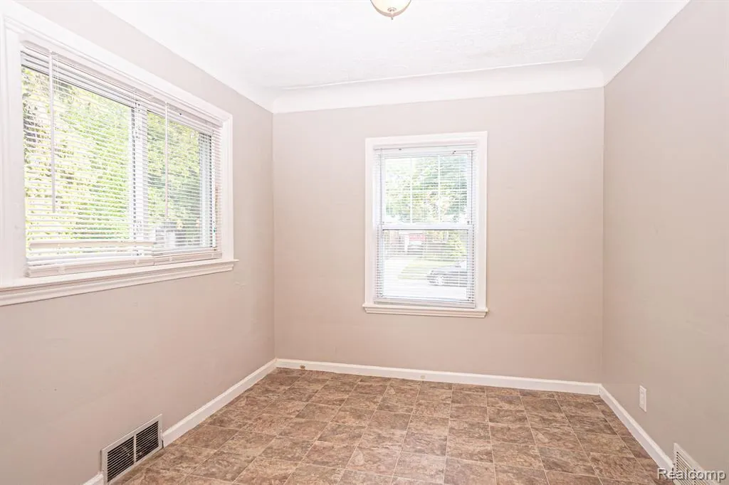 Maison familiale à vendre à Détroit, Michigan - Investissement locatif rentable 