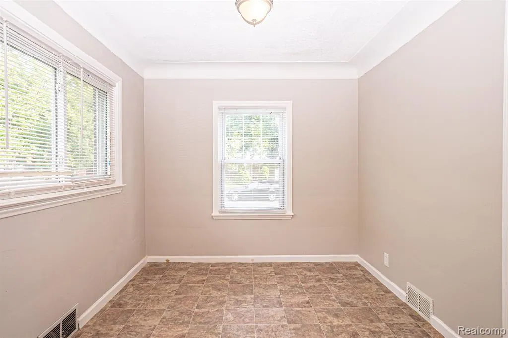 Maison familiale à vendre à Détroit, Michigan - Investissement locatif rentable 