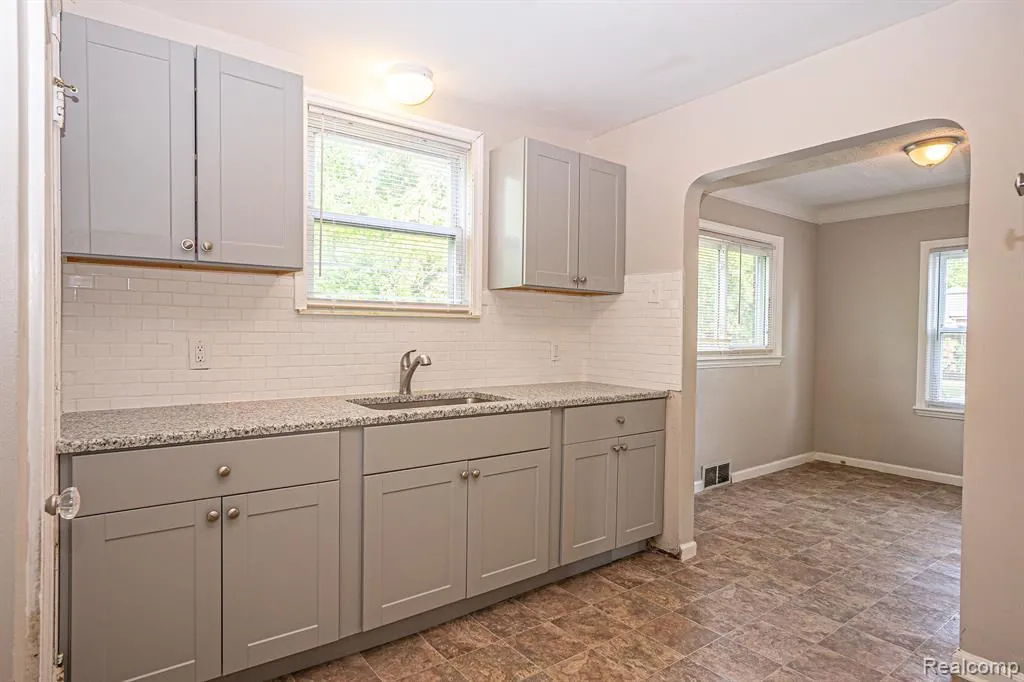 Maison familiale à vendre à Détroit, Michigan - Investissement locatif rentable 