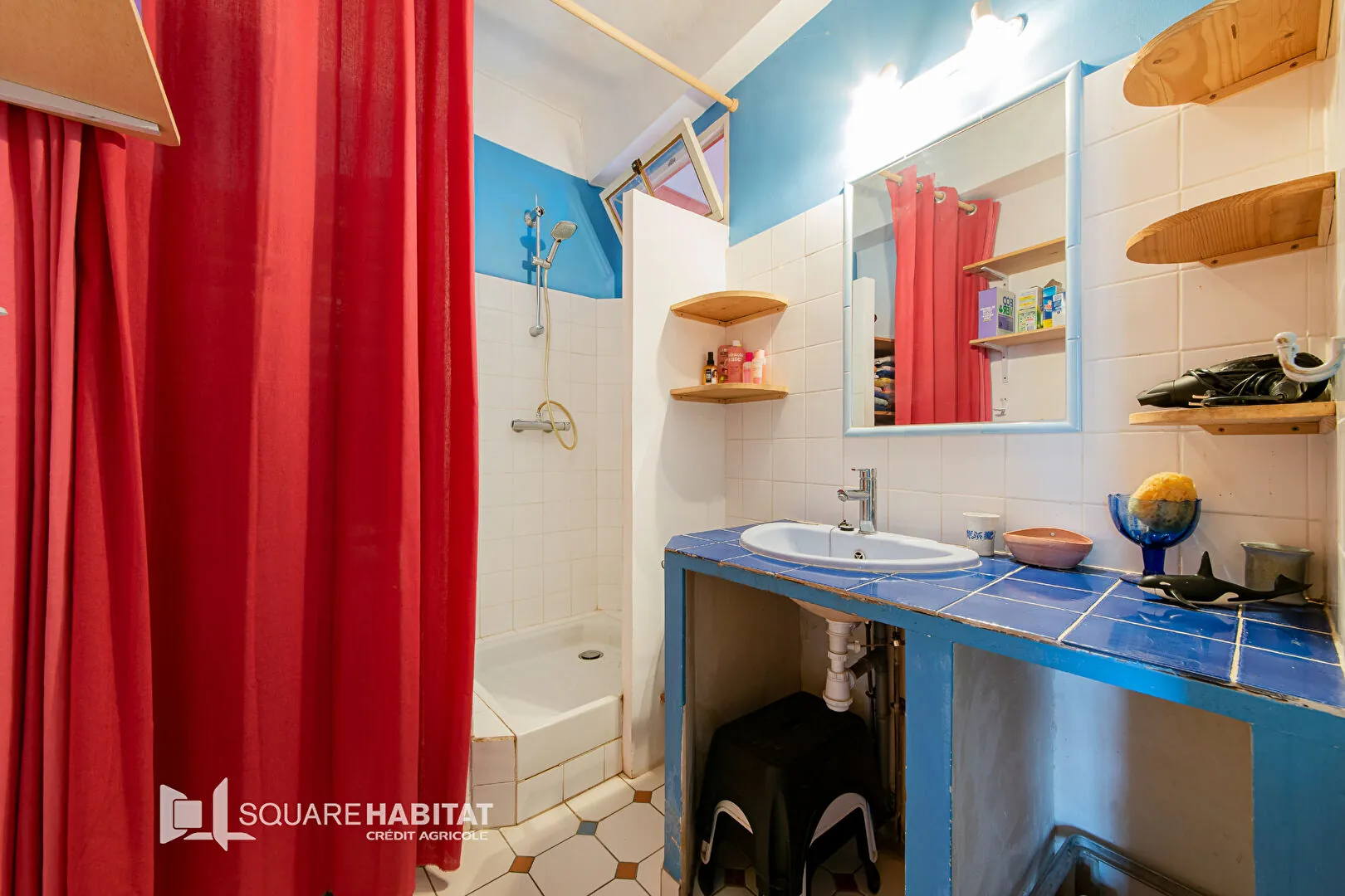 Maison spacieuse à Apt de 240 m² avec deux terrasses, proche centre-ville 