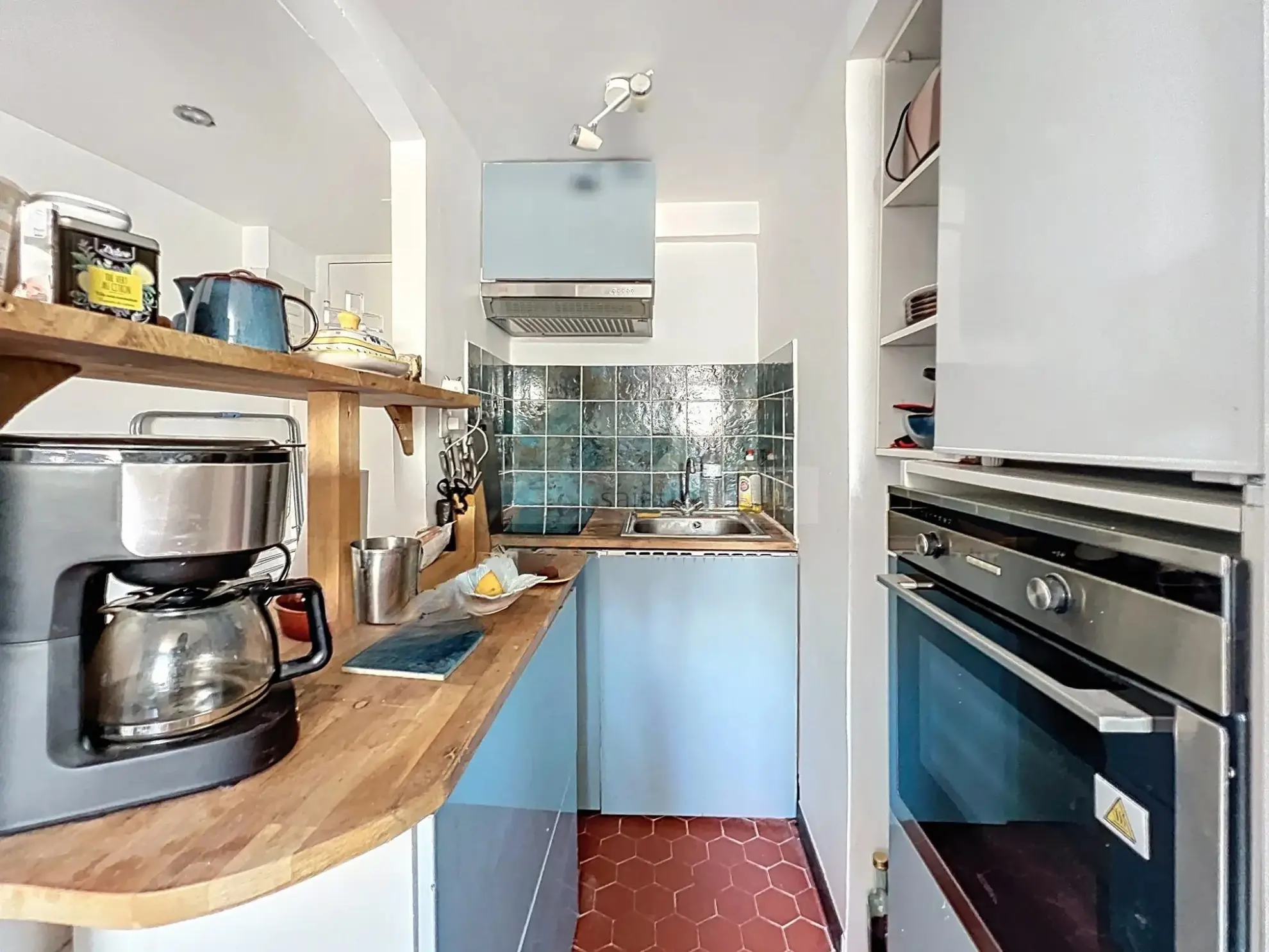 Joli studio meublé à La Seyne-sur-Mer proche port, rénové, lumineux 