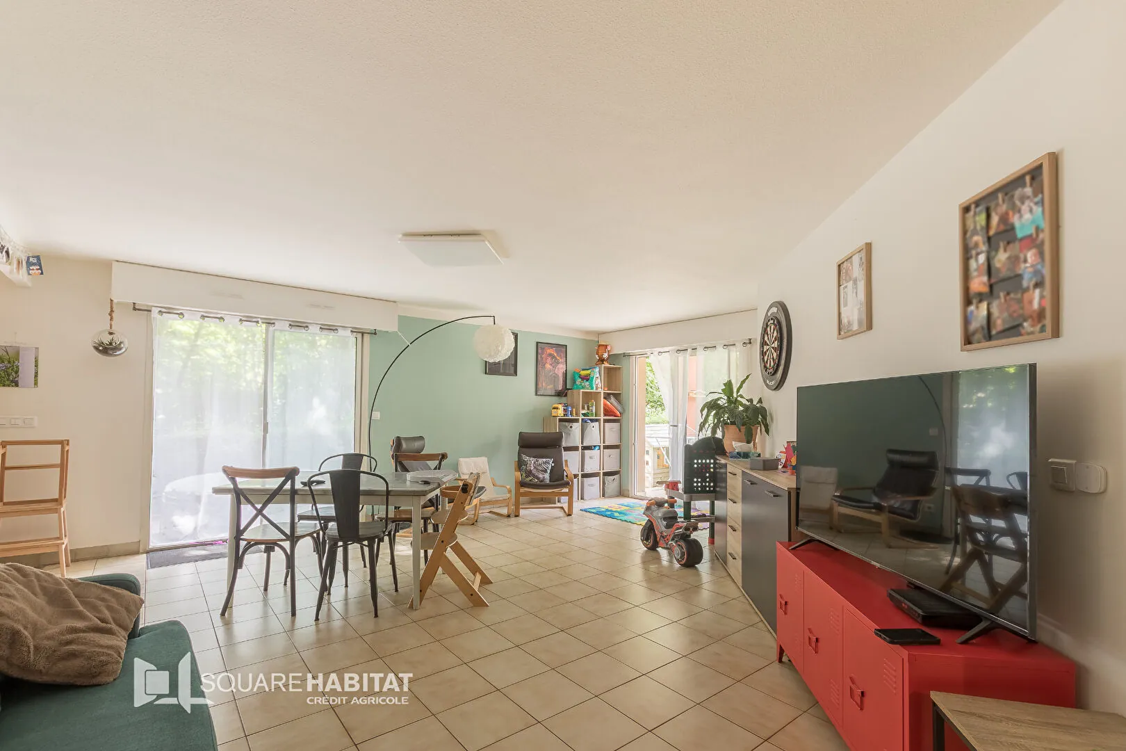 Appartement de 97m2 à Gap avec jardin, garage et cave, proche du centre-ville 