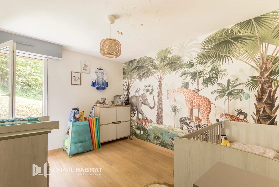 Appartement de 97m2 à Gap avec jardin, garage et cave, proche du centre-ville 