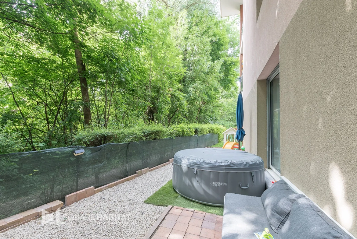 Appartement de 97m2 à Gap avec jardin, garage et cave, proche du centre-ville 