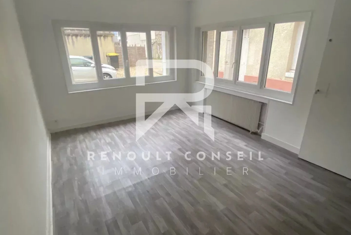Appartement T2 à Rouen de 36 m² avec entrée indépendante et terrasse 