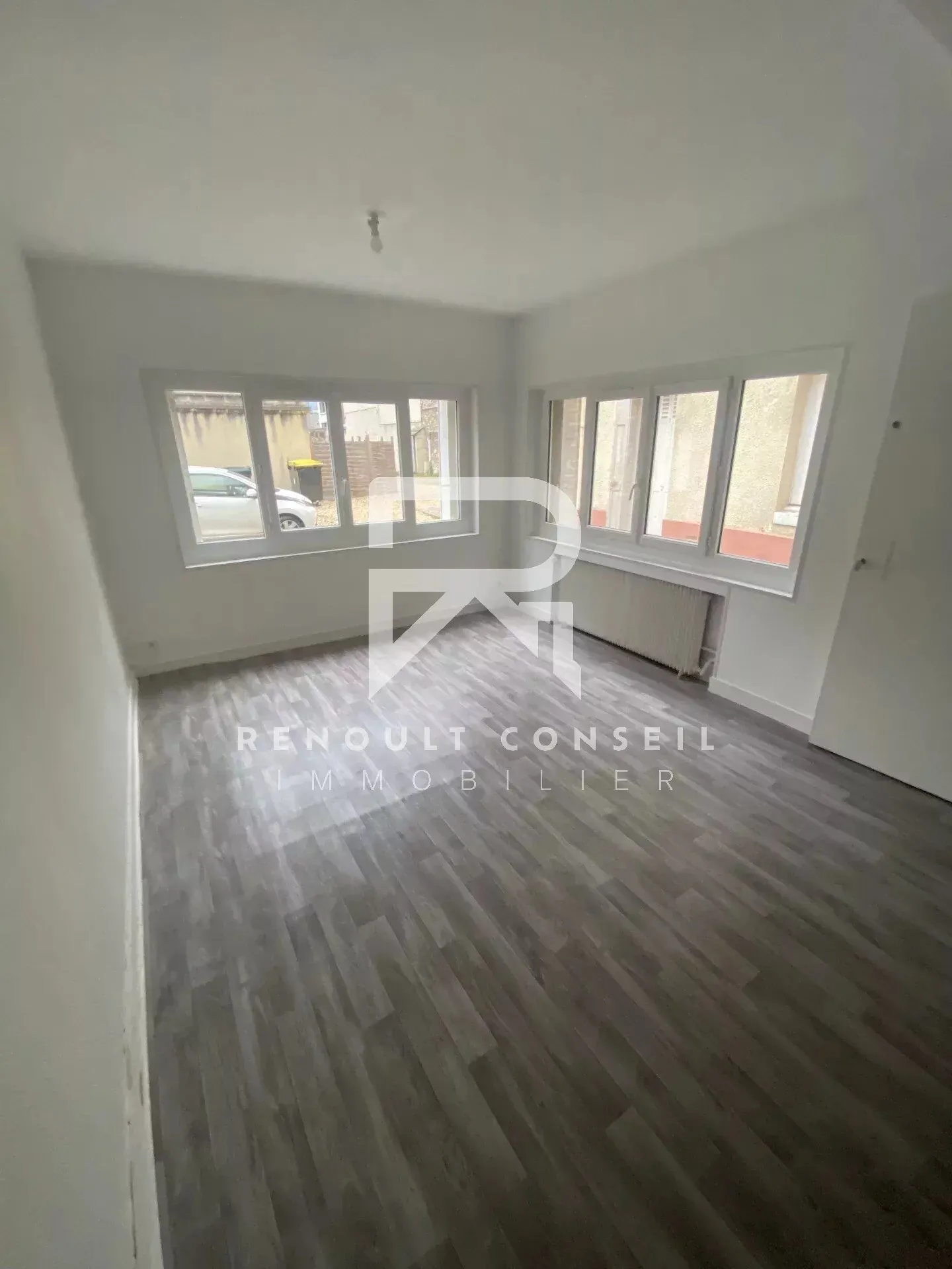 Appartement T2 à Rouen de 36 m² avec entrée indépendante et terrasse 