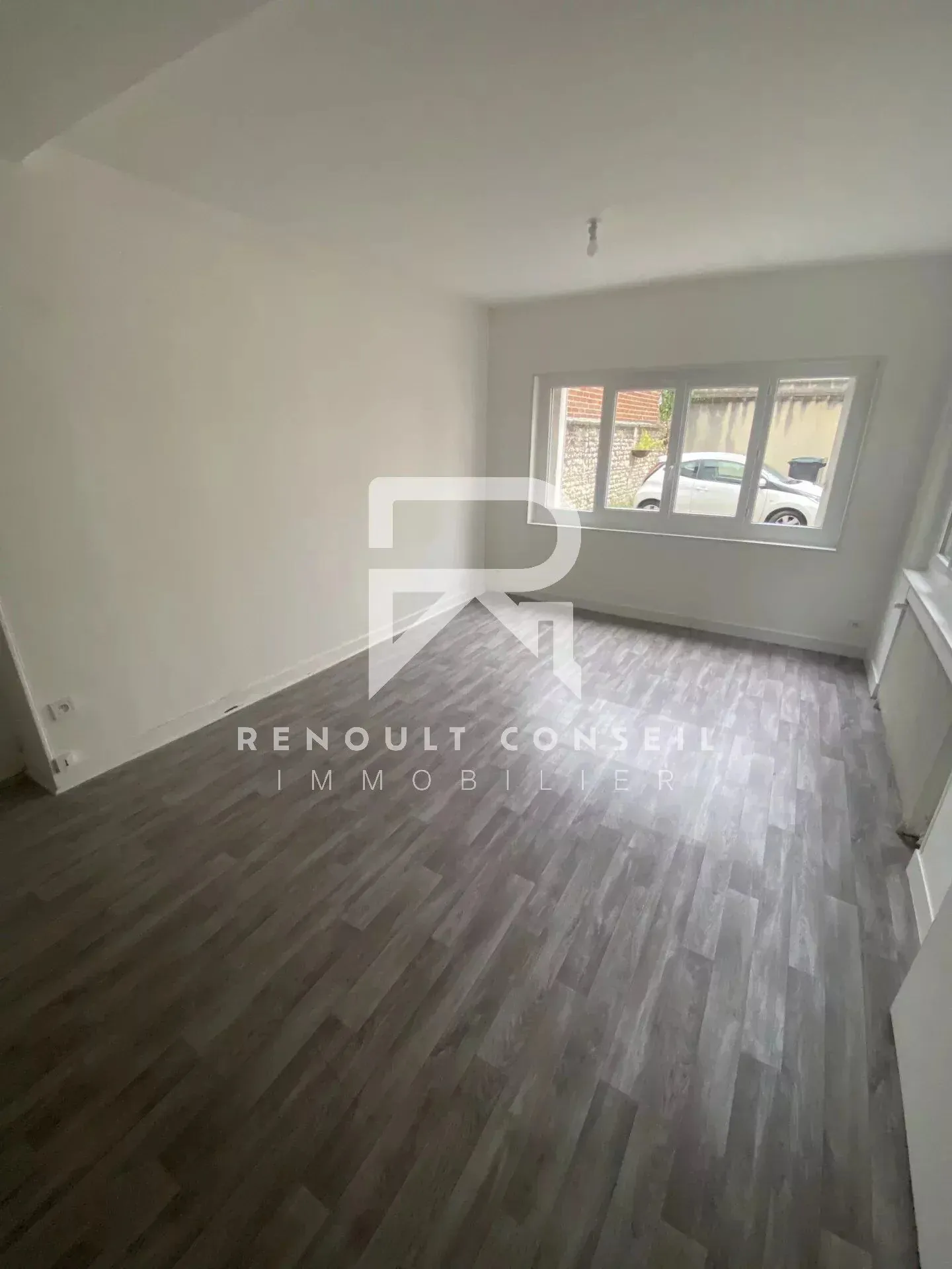 Appartement T2 à Rouen de 36 m² avec entrée indépendante et terrasse 