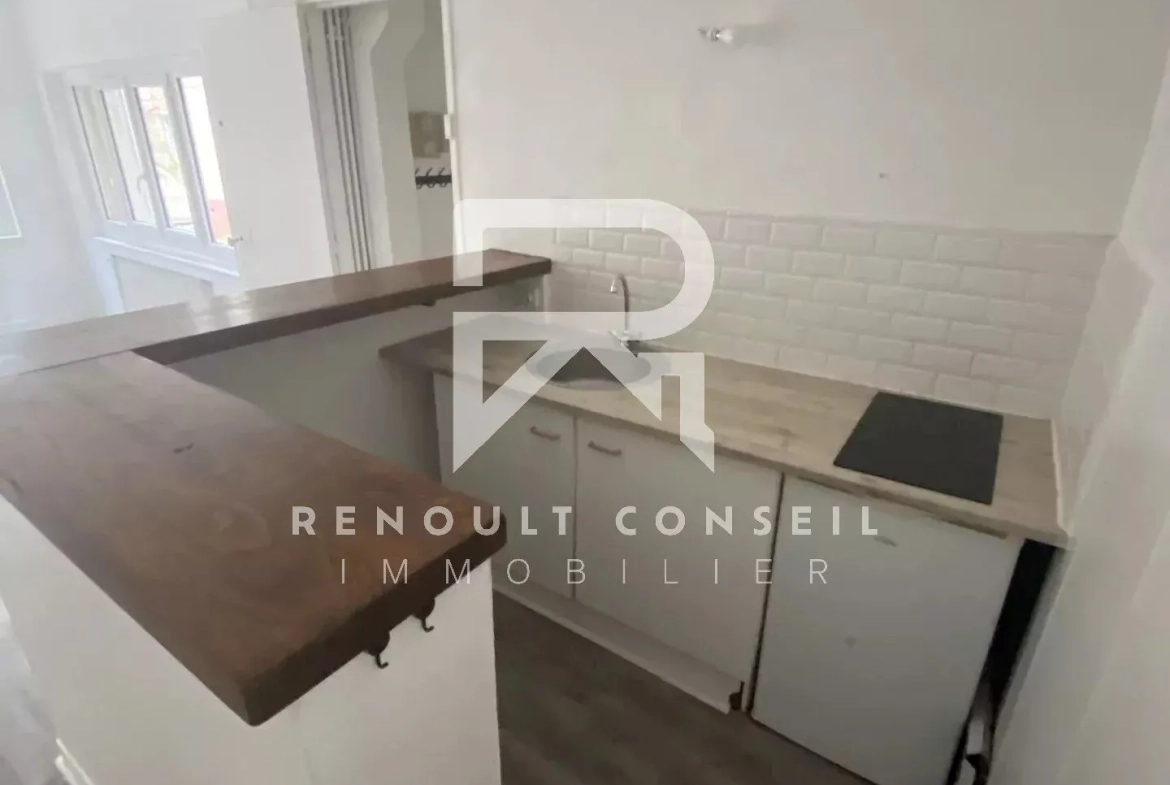 Appartement T2 à Rouen de 36 m² avec entrée indépendante et terrasse 