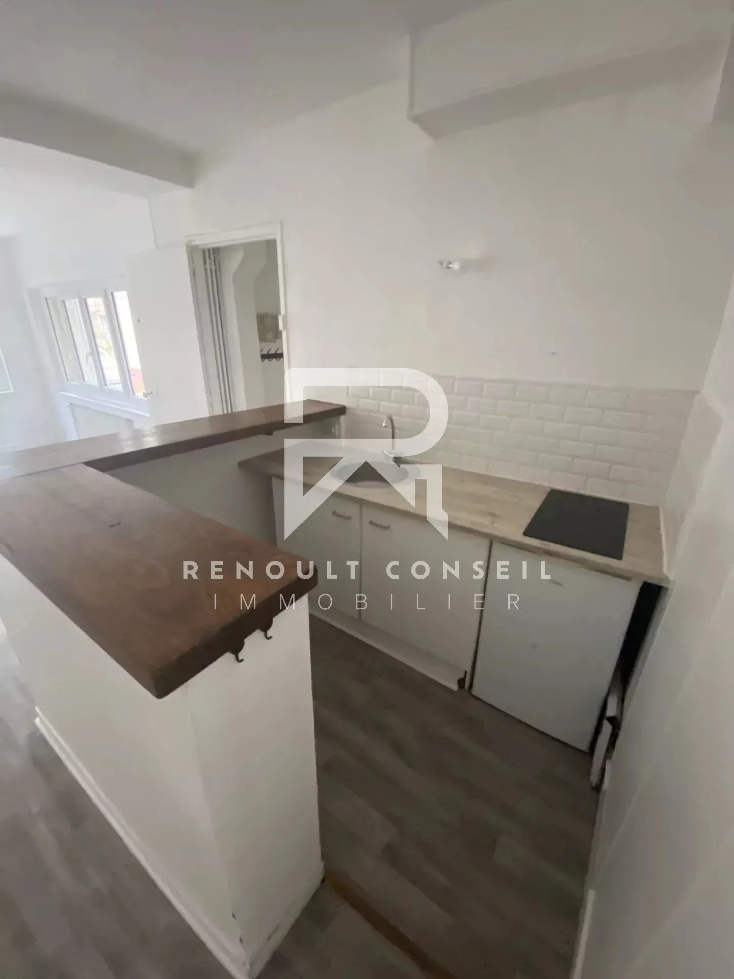 Appartement T2 à Rouen de 36 m² avec entrée indépendante et terrasse 