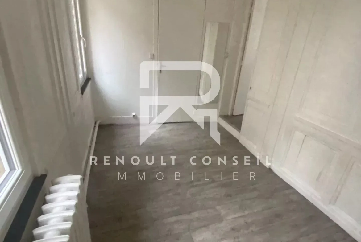 Appartement T2 à Rouen de 36 m² avec entrée indépendante et terrasse 