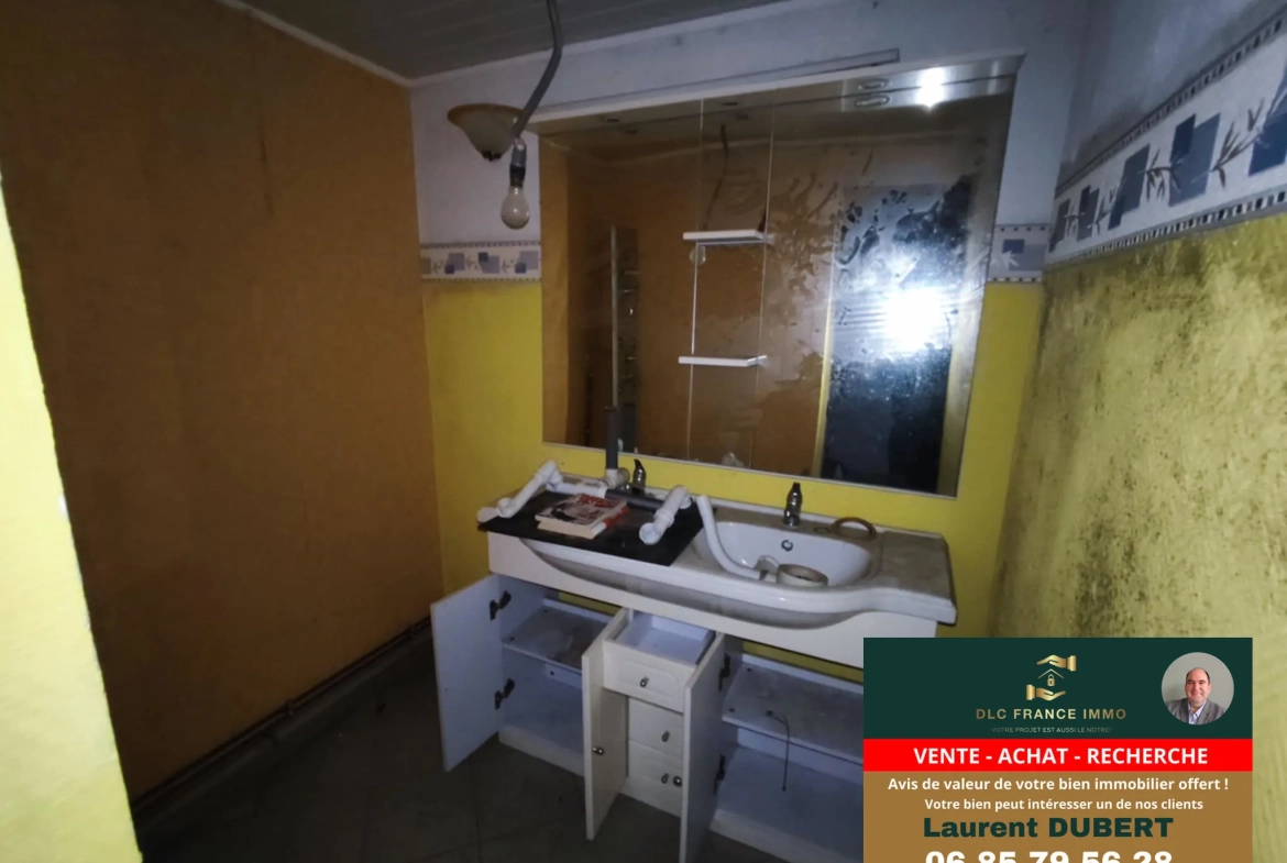 Maison semi-individuelle à Leval de 152 m² avec grand potentiel 