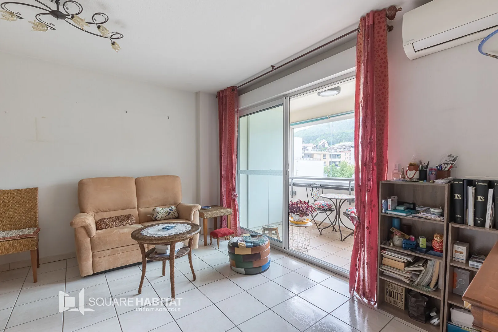 Appartement 3 pièces à Gap avec terrasse et parking, idéal investisseur ou résident 