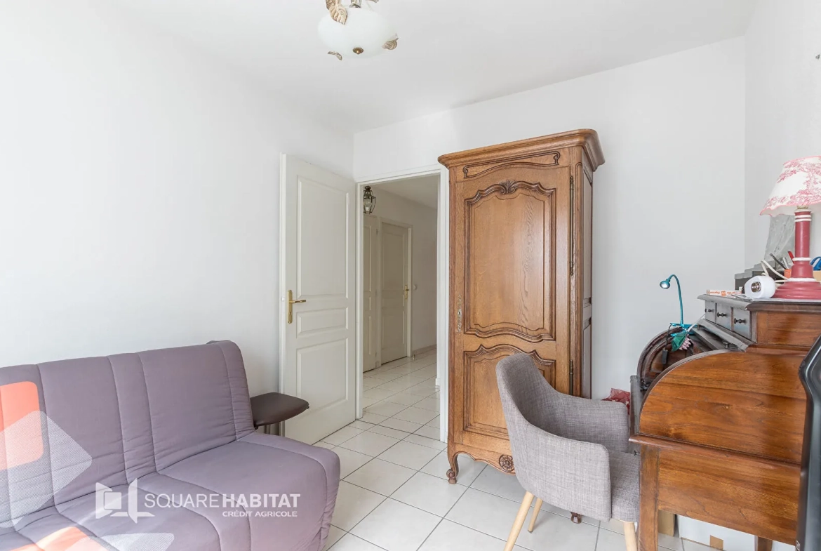 Appartement 3 pièces à Gap avec terrasse et parking, idéal investisseur ou résident 