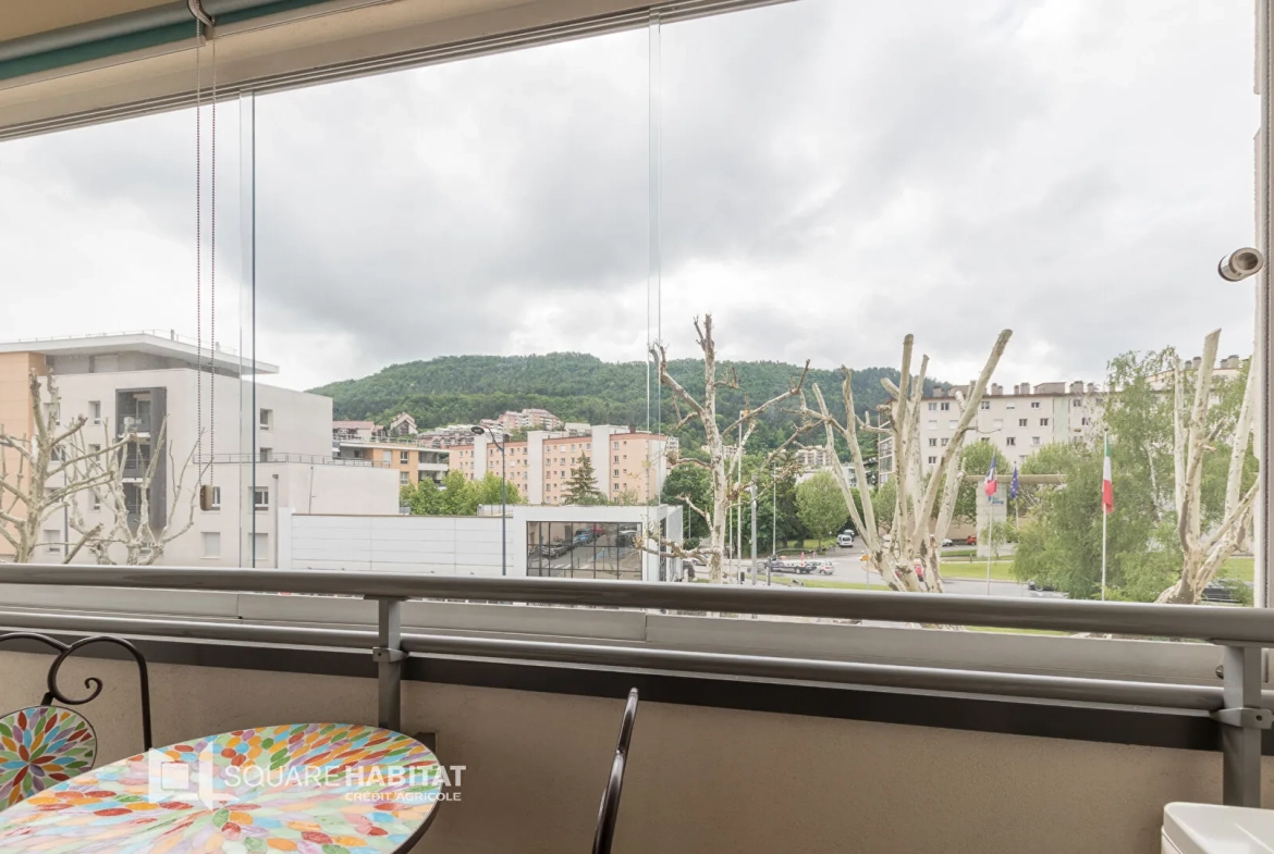 Appartement 3 pièces à Gap avec terrasse et parking, idéal investisseur ou résident 