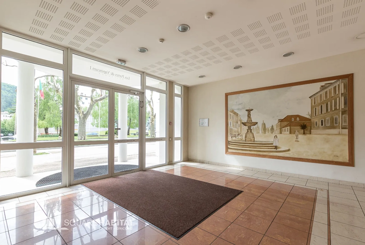 Appartement 3 pièces à Gap avec terrasse et parking, idéal investisseur ou résident 