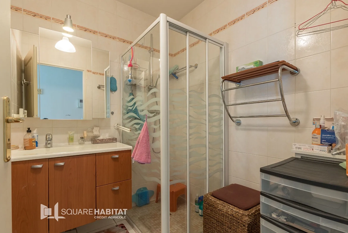 Appartement 3 pièces à Gap avec terrasse et parking, idéal investisseur ou résident 