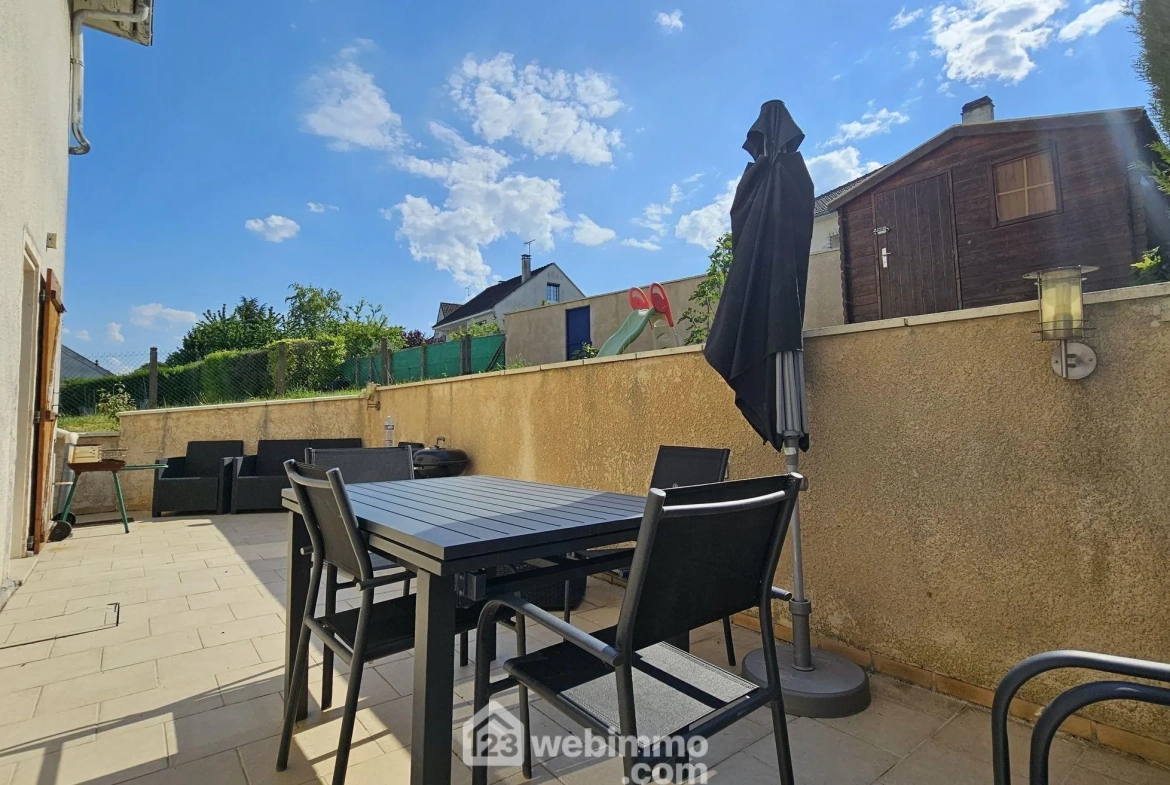 Charmante maison familiale de 102 m² avec jardin à Milly-la-Forêt 