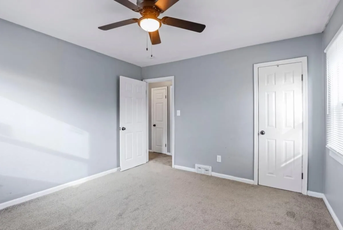 Appartement à louer dans le quartier Westchase à Houston, Texas, avec deux chambres et piscine 