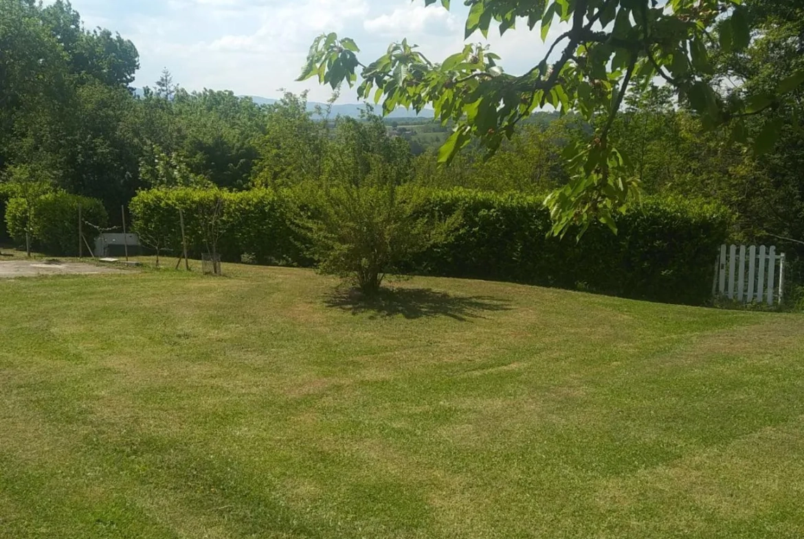 Belle maison moderne de 101 m² à Mably avec jardin arboré et garage 