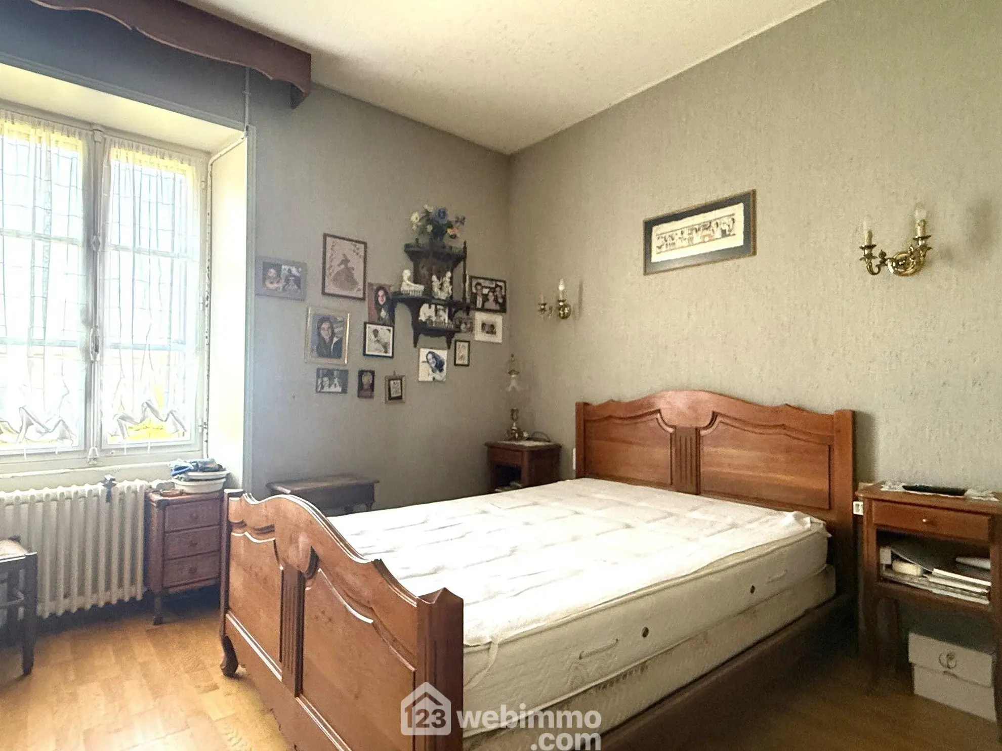 Longère de 169 m2 avec terrain clos à Massognes, idéalement située 