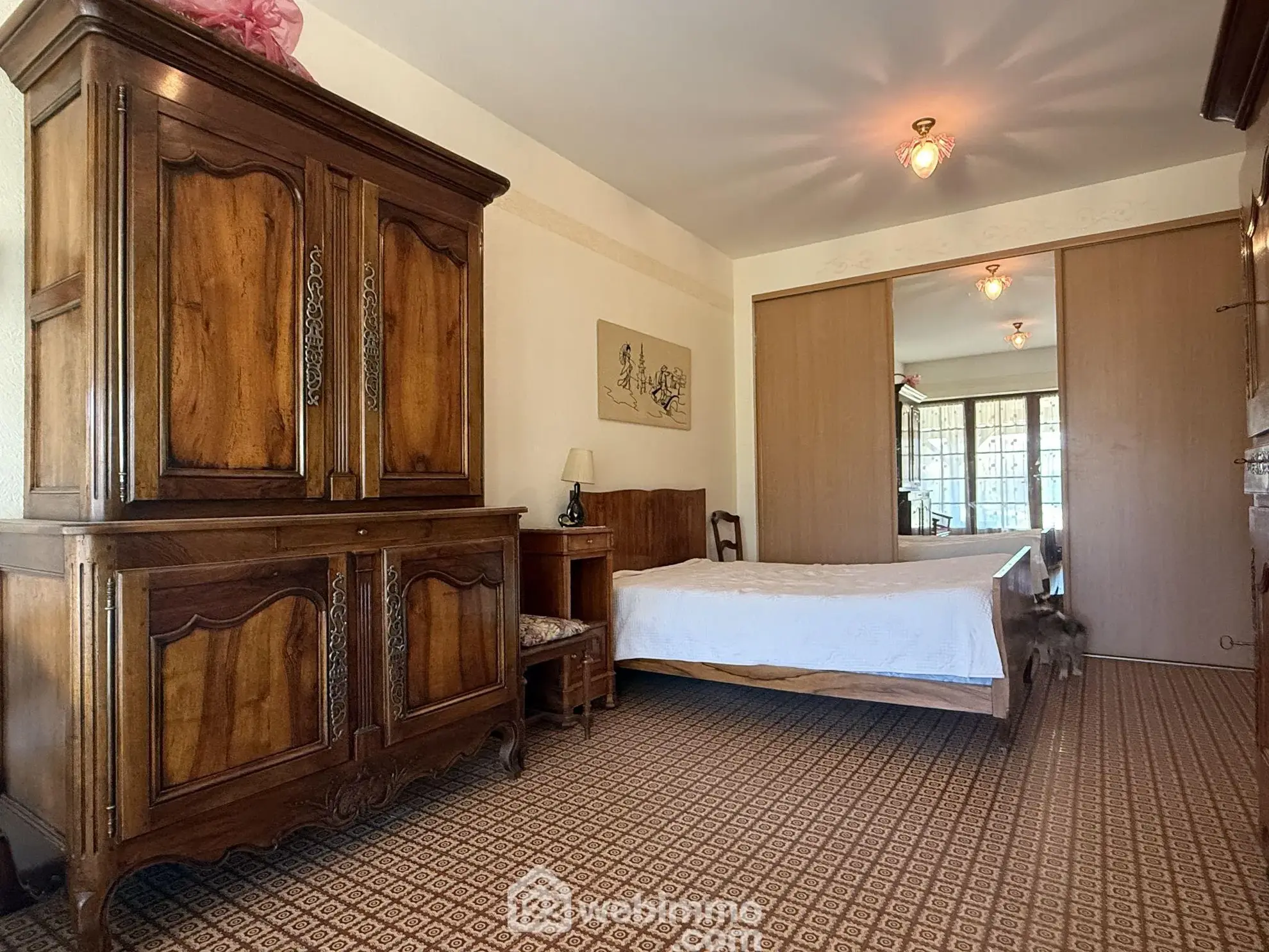 Longère de 169 m2 avec terrain clos à Massognes, idéalement située 