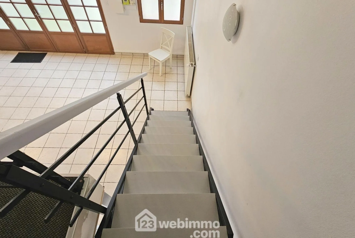 Appartement de 123 m² avec jardin privé à Héricy, proche de la gare 