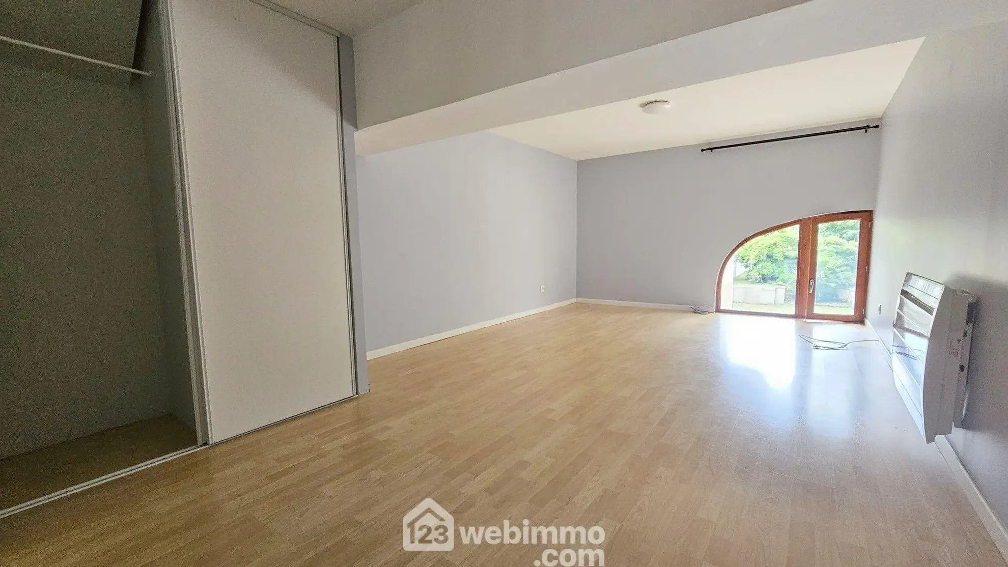 Appartement de 123 m² avec jardin privé à Héricy, proche de la gare 