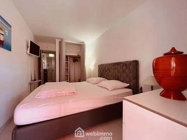 Appartement 2 pièces rénové avec terrasse vue mer à Canet-en-Roussillon 