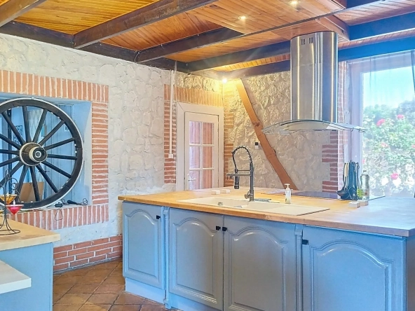 Magnifique maison de standing avec piscine à Carmaux – 236 m² rénovée en 2025
