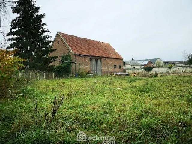 Grande grange en briques de 380 m² à Cuts, opportunité exceptionnelle 