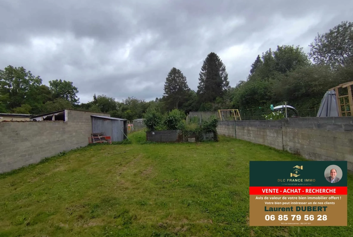 Maison à rénover avec potentiel à Aulnoye-Aymeries - Grand terrain et garage 