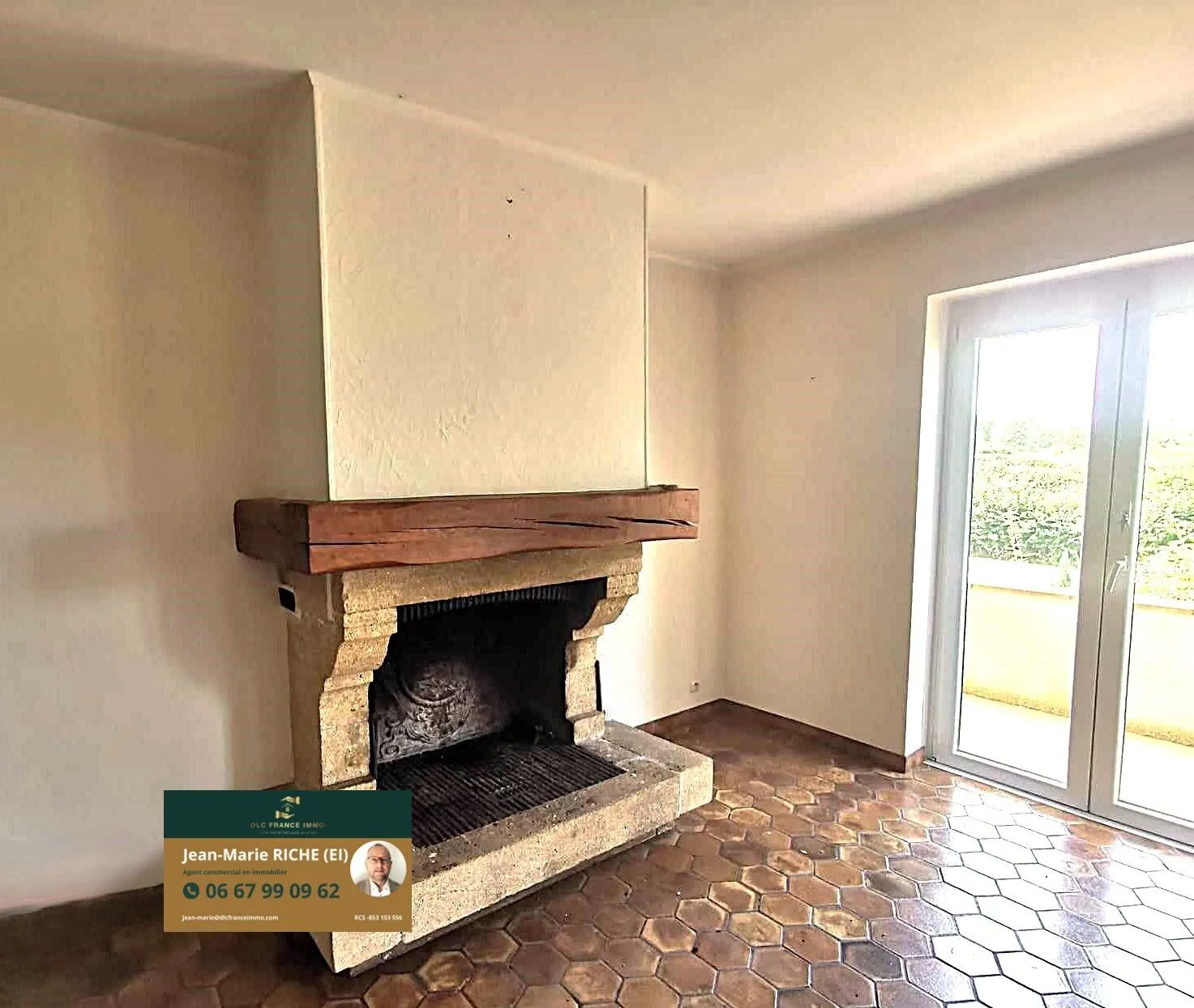 Charmante maison de campagne de 120 m² avec grand terrain à Berlaimont en bordure de forêt 