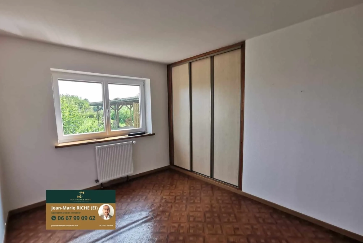 Charmante maison de campagne de 120 m² avec grand terrain à Berlaimont en bordure de forêt 