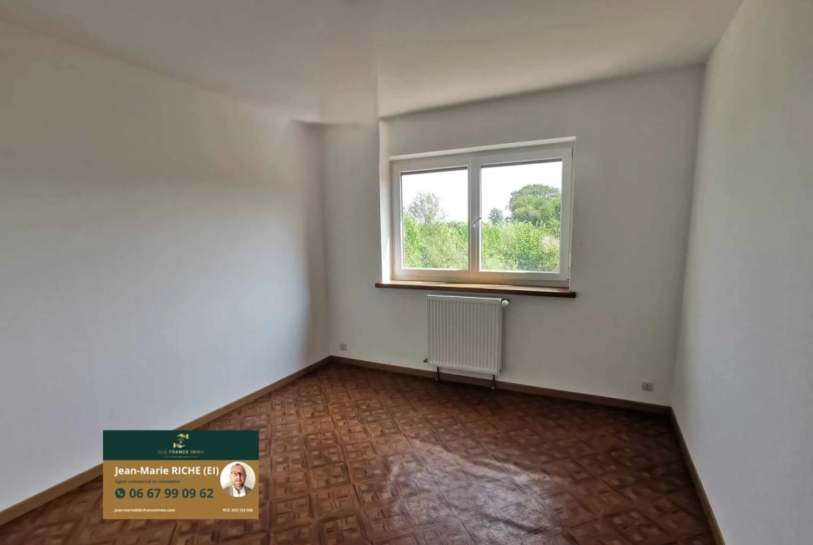 Charmante maison de campagne de 120 m² avec grand terrain à Berlaimont en bordure de forêt 