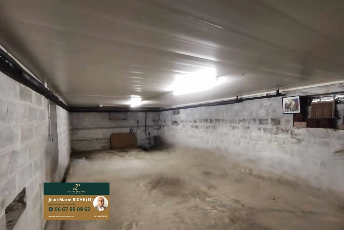Charmante maison de campagne de 120 m² avec grand terrain à Berlaimont en bordure de forêt 