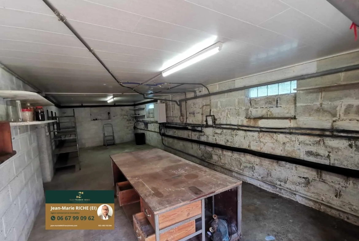 Charmante maison de campagne de 120 m² avec grand terrain à Berlaimont en bordure de forêt 