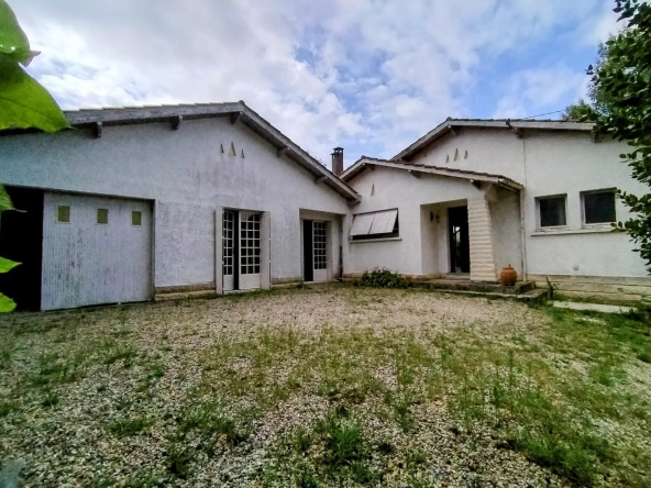 Maison de campagne avec jardin à 8 km de LANGON - 2 chambres et garage