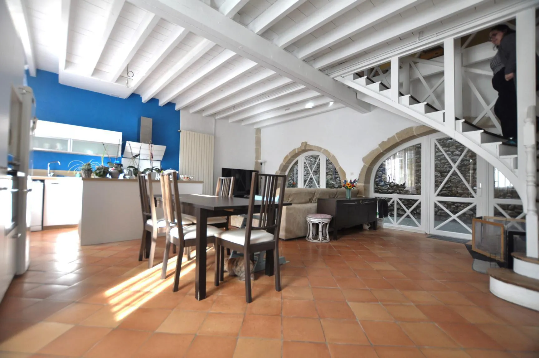 Charmante maison ancienne du XIIIe siècle à Rions avec cour et 3 chambres 